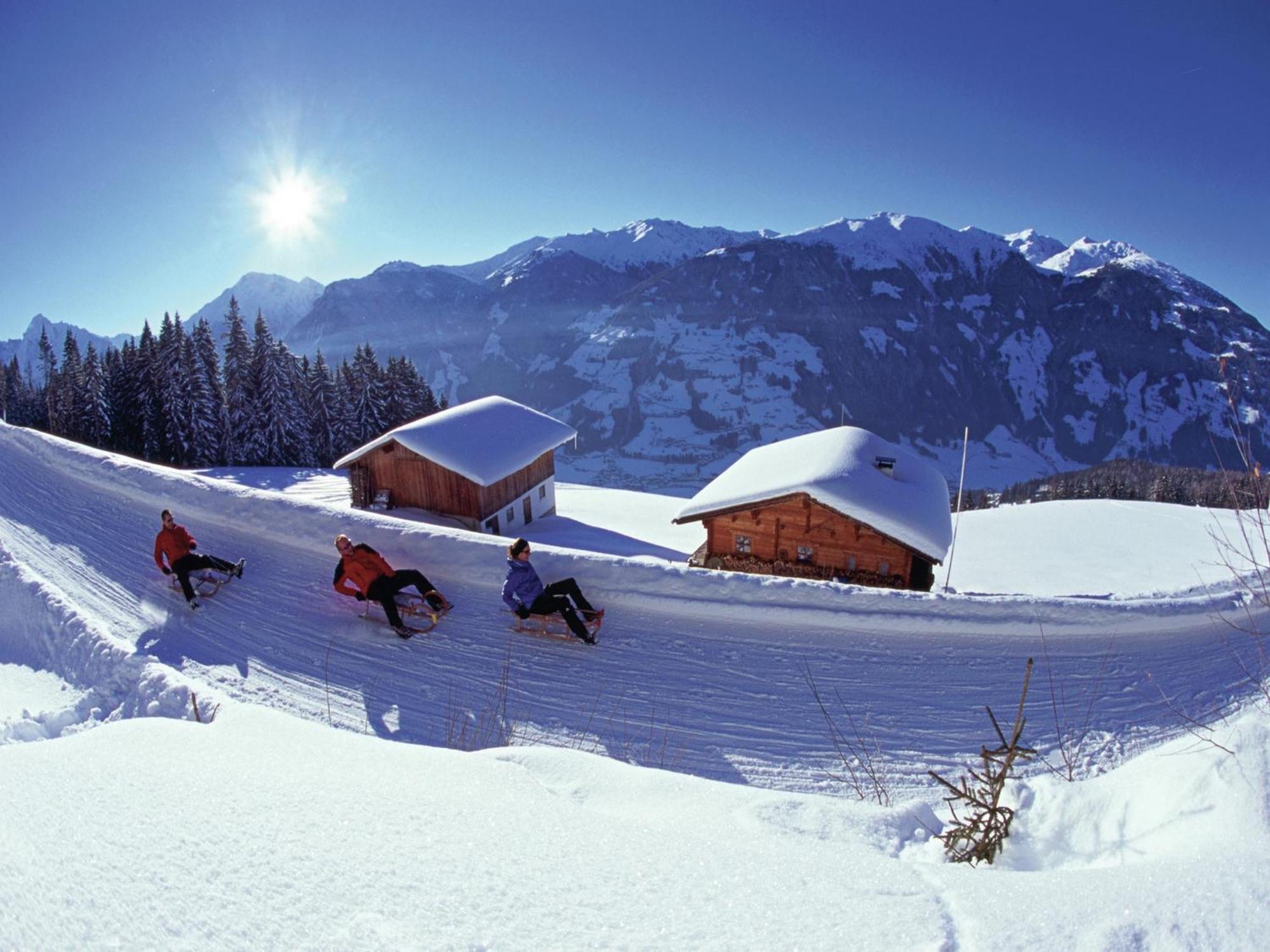 Cozy Apartment In Aschau Im Zillertal Near Ski Lift Bagian luar foto