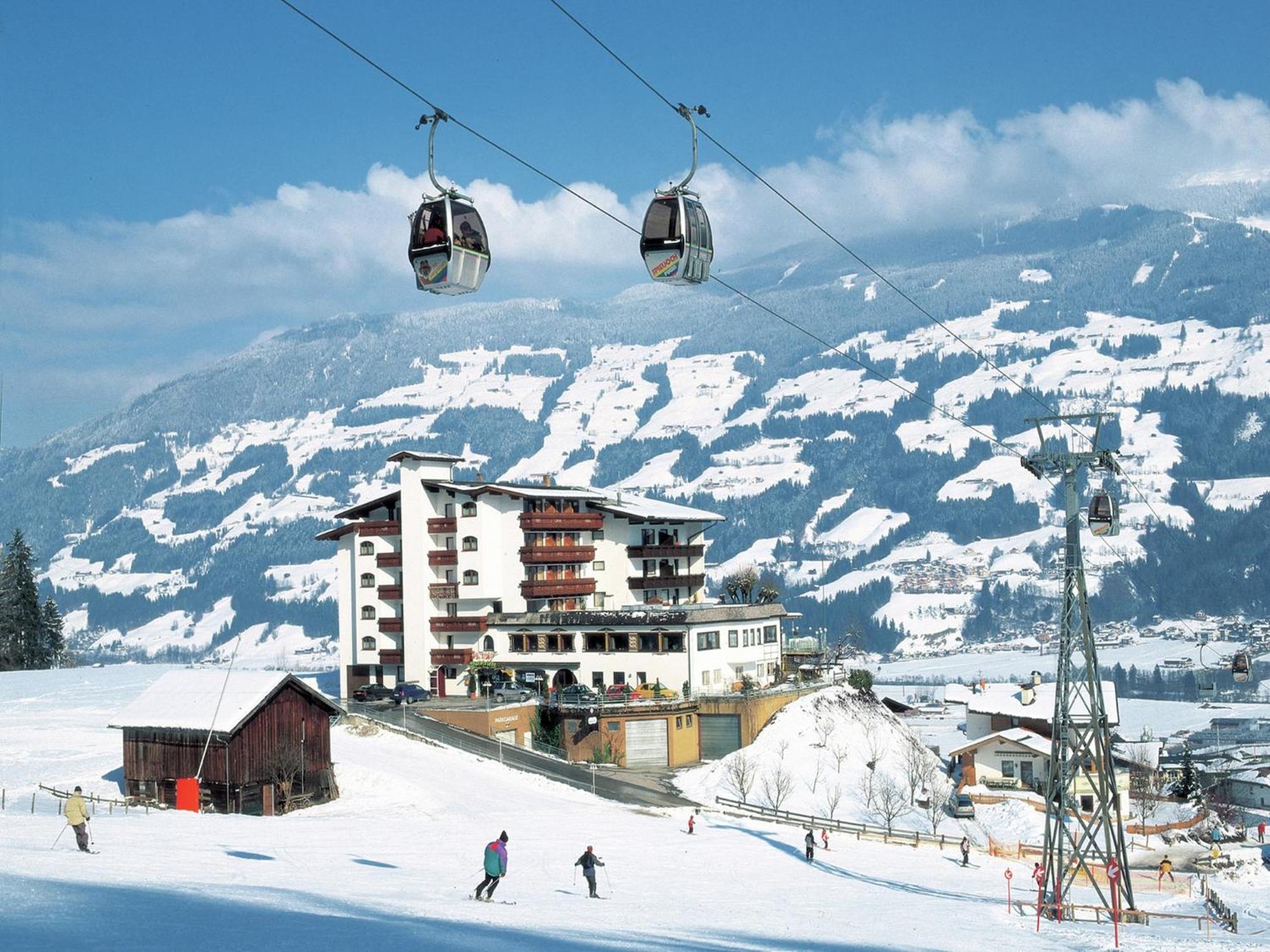 Cozy Apartment In Aschau Im Zillertal Near Ski Lift Bagian luar foto